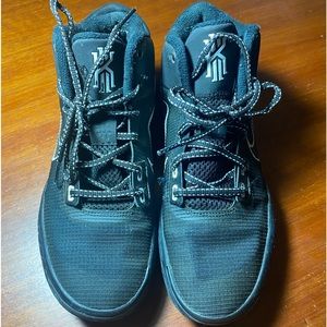 Nike Kyrie Flytrap 4